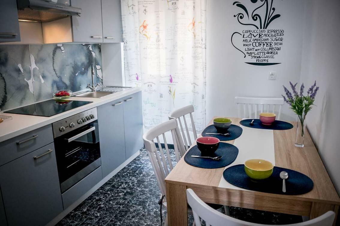 Apartman Vidi Lägenhet Rijeka Exteriör bild